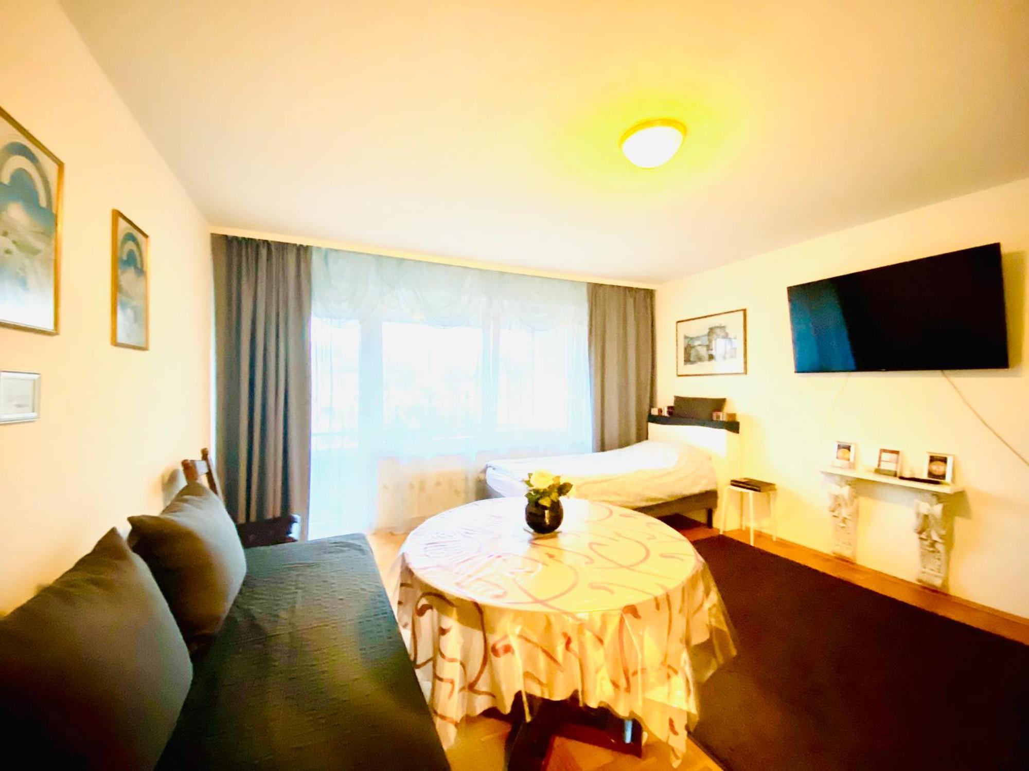 Welcome To Messe!-Two-Bedroom Apartment&Balcony Hannover Exterior photo